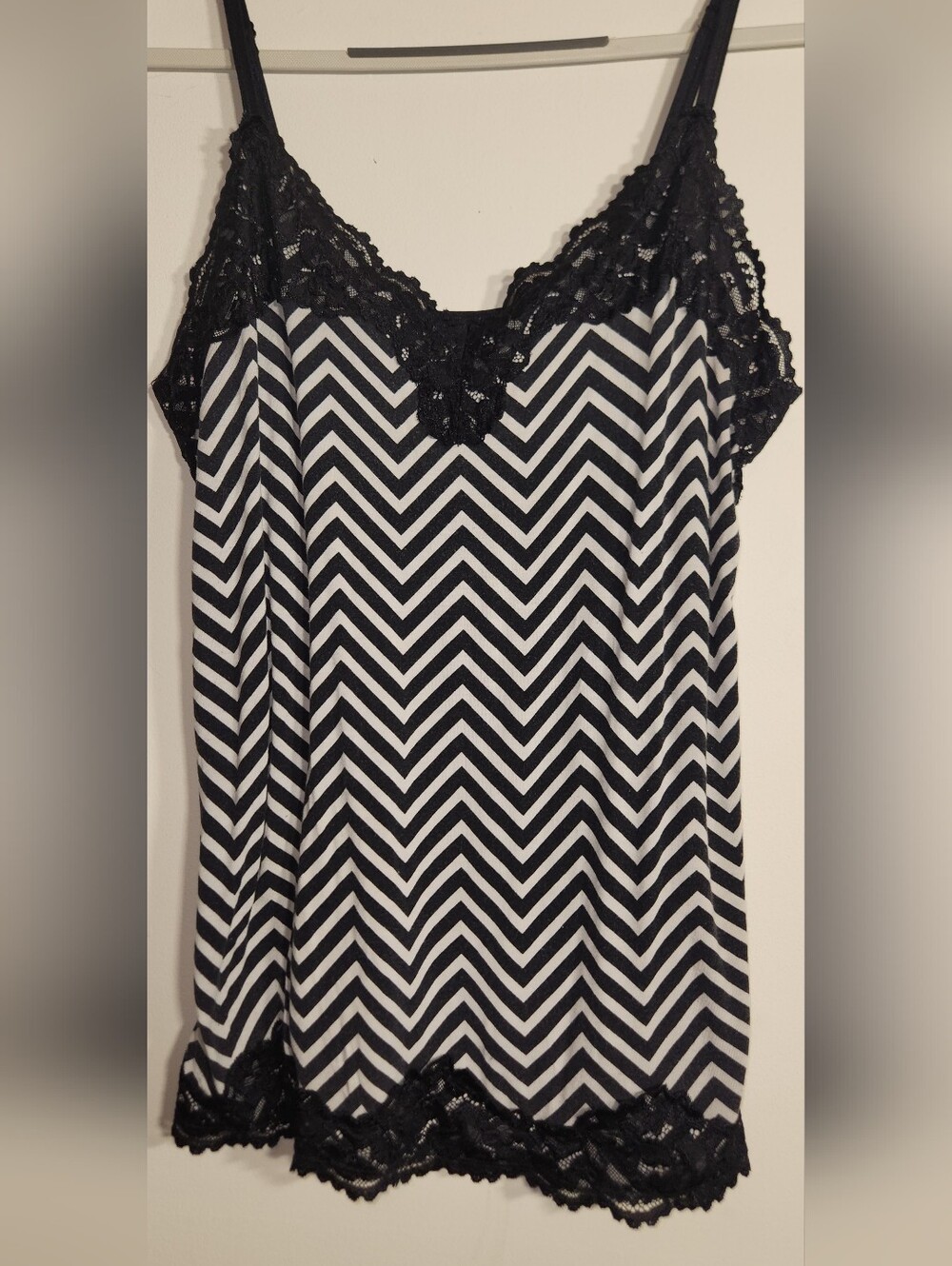 Black & White Chevron Lace Trim Camisole Lane Bryant 14/16